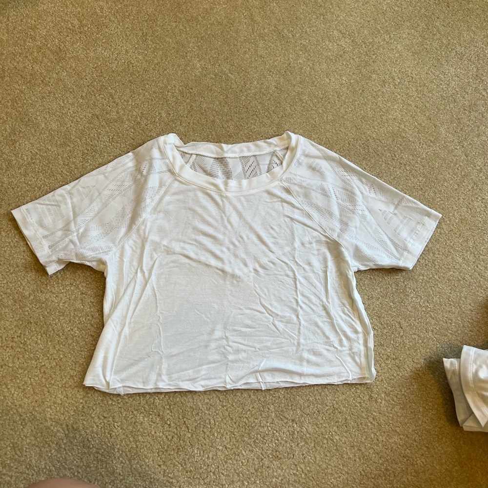 Alo Yoga crop top